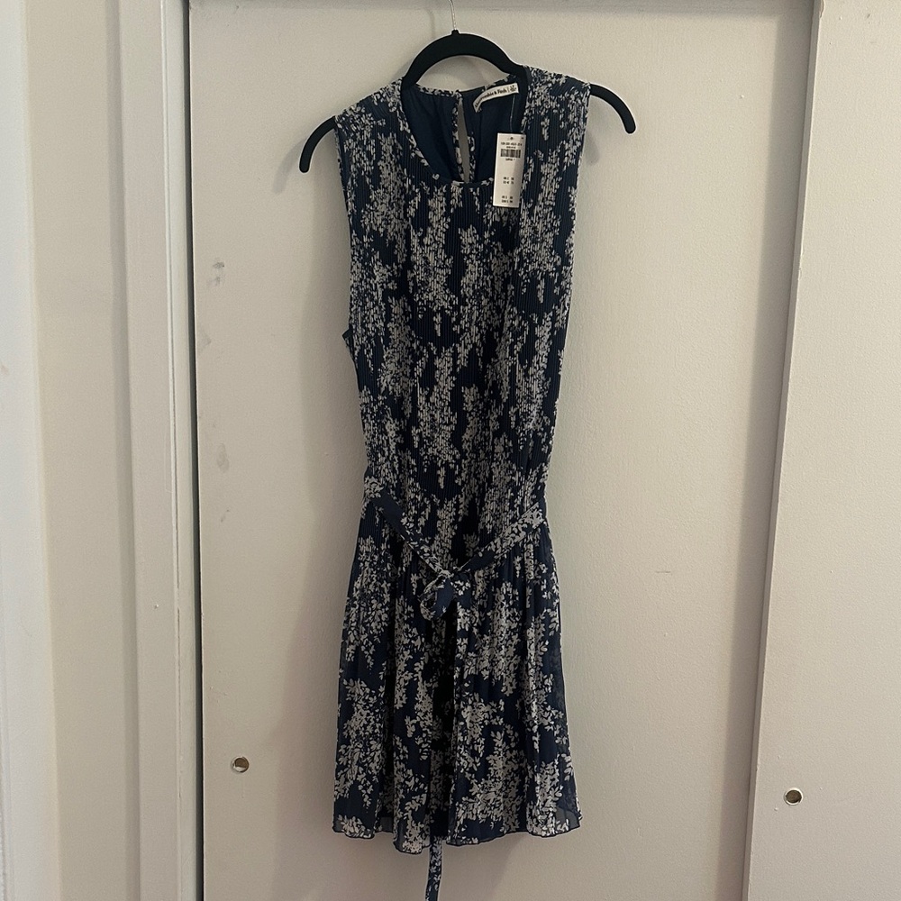Abercrombie & Fitch Navy and White Floral Mini Dress